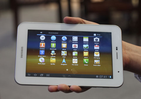 Galaxy-Tab-1.0-Tab 7.0-Plus-2