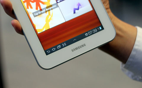 Galaxy-Tab-1.0-Tab 7.0-Plus-3