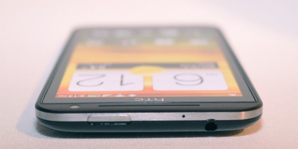 HTC EVO 4G LTE получит программное обновление в этом месяце