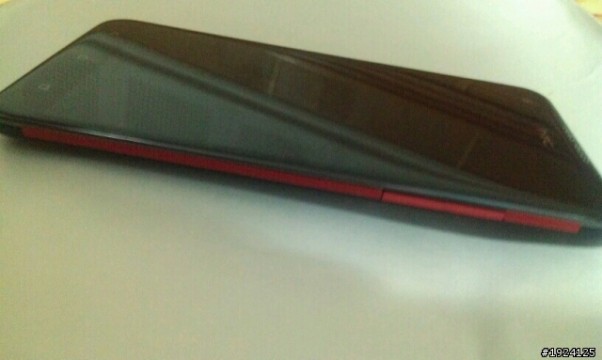 HTC DIx – новый планшетофон с 5-дюймовым дисплеем