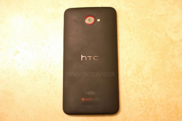 verizon-htc-dlx-back-602x401