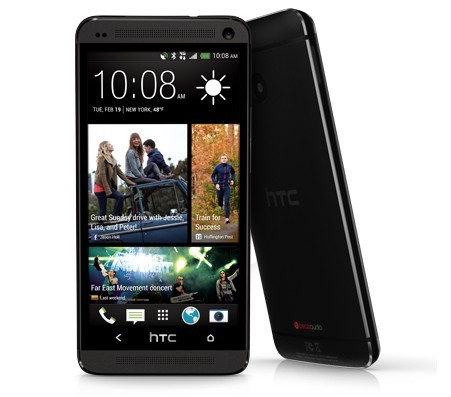 HTC One в черном