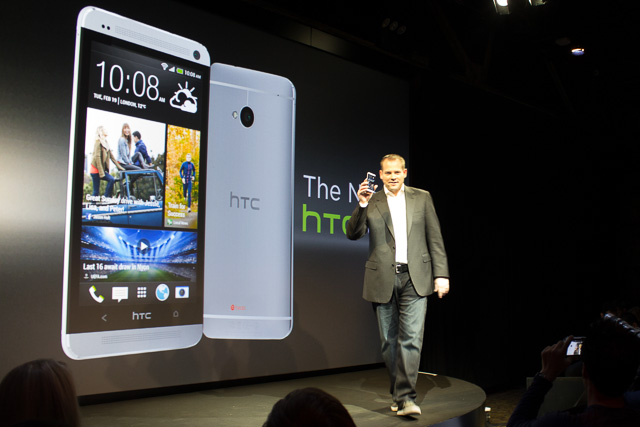 Продажи HTC One пойдут по наростающей