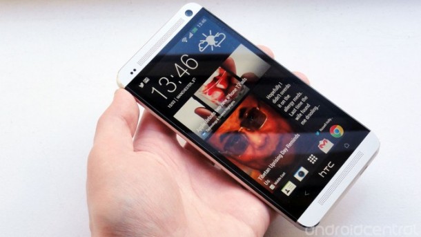 Серебряный HTC One